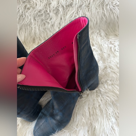 Le Babe Italian Leather and suede booties size US 8 EUR 38 - Picture 5 of 6